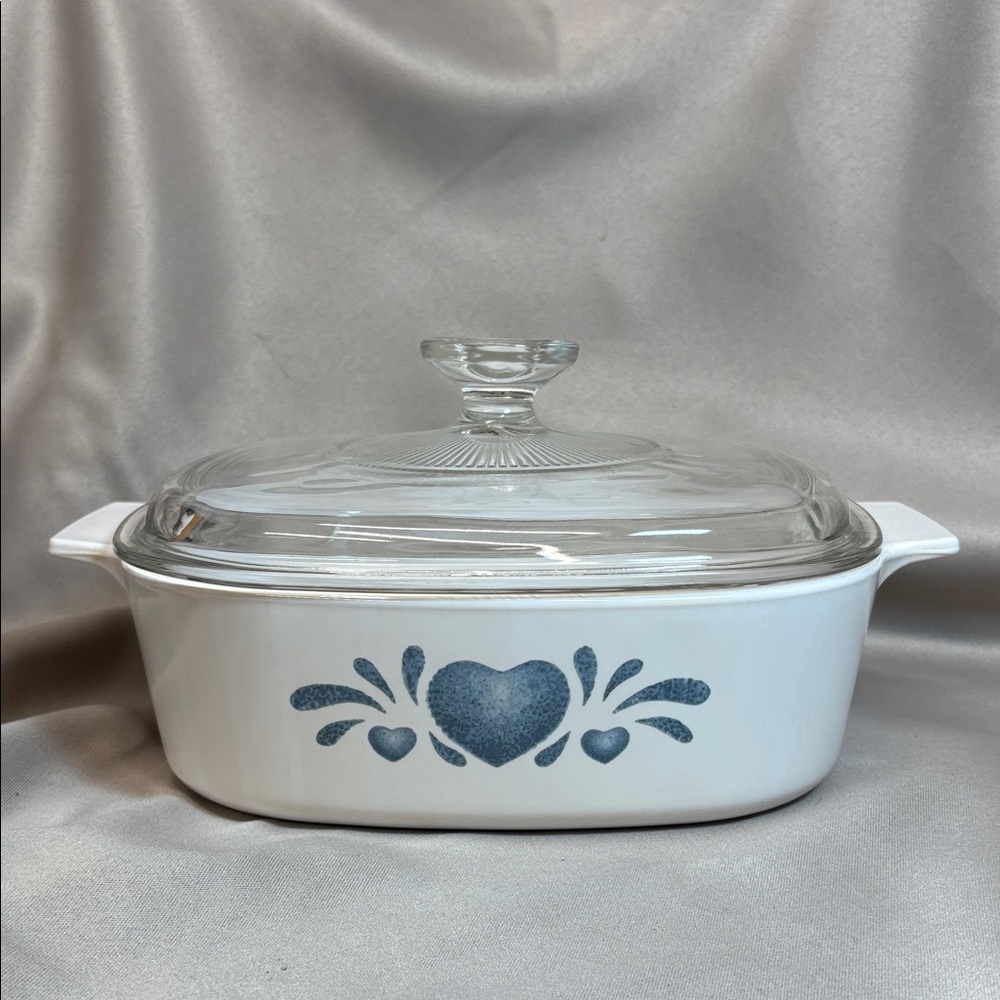 Corning Ware Blue Hearts 2qt Casserole Dish circa 1998 - Picture 1 of 14